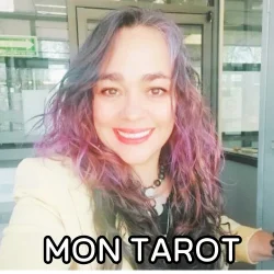 Mon Tarot, vidente y médium